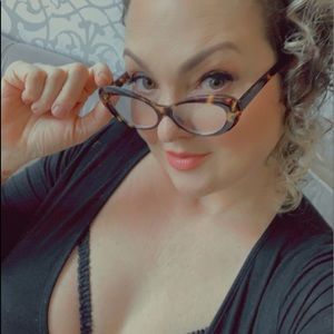 Meet your Posher, Hadley